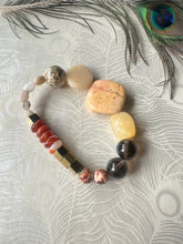 Load image into Gallery viewer, Carnelian &amp; peach stone bracelet