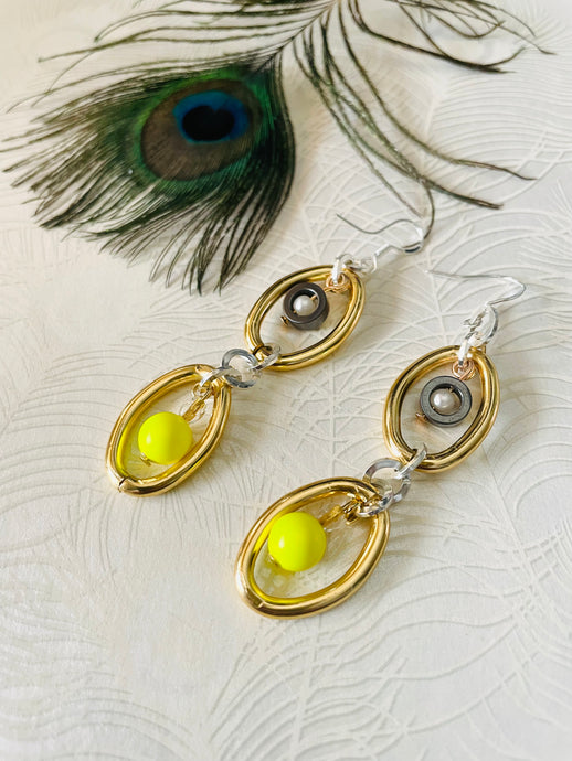 Neon Yellow Pearl with hematite chandelier earring