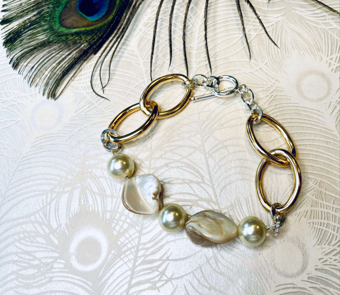 Mother of pearl Swarovski crystal Pearl Bracelet with gold & silver
